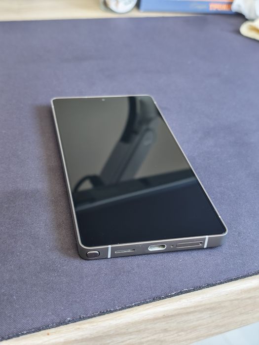 Samsung s25 ultra 512gb Titanium Gray С 1 година гаранция