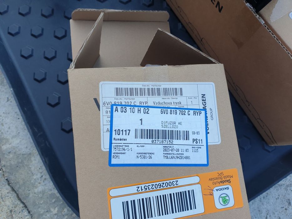 Guri aerisire interior Skoda Fabia 3