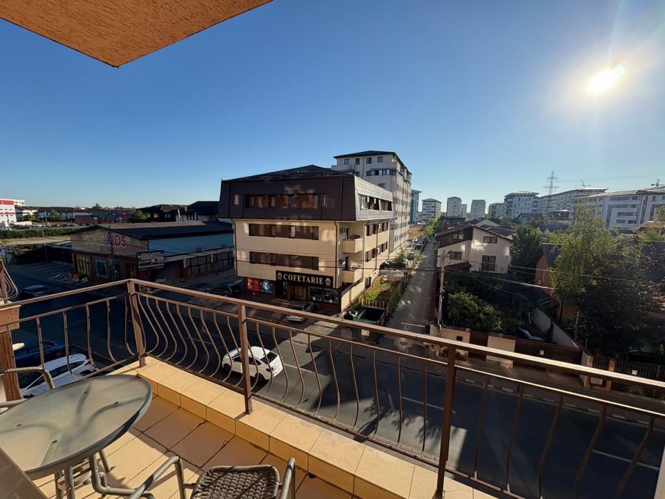 Apartament 2 camere vedere stradala