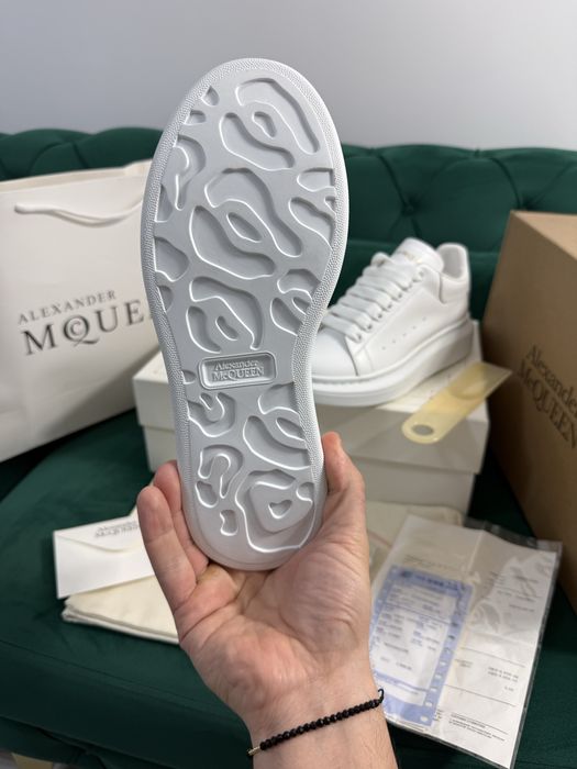 Adidasi Alexander McQueen piele naturala 100% Full Box colectie noua