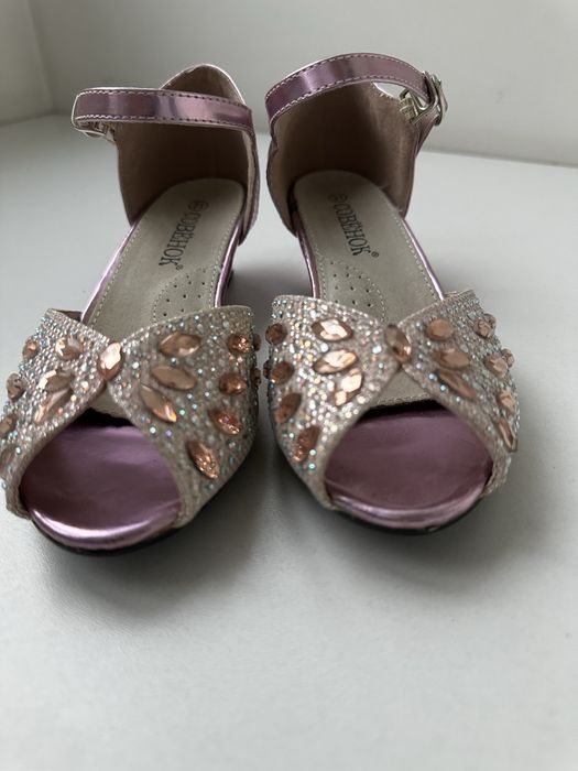 Нарядные туфельки для девочки, размер 30–31