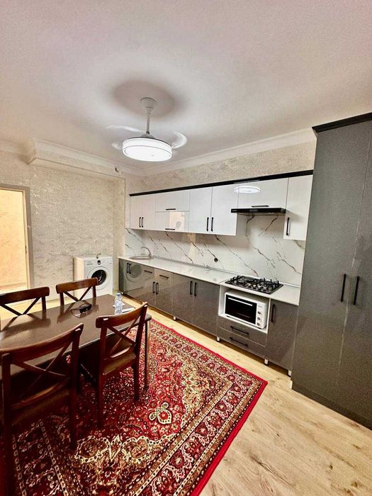 Сдаётся срочно 2 комнатная квартира на Алмазар Сити