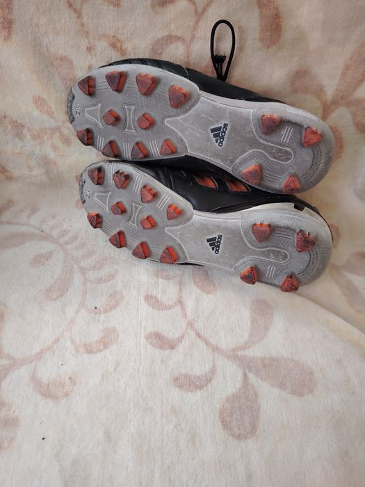 Бутонки Адидас 37 номер