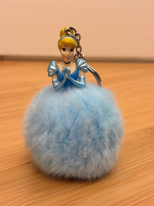 Брелок принцесса Золушка, оригинал Дисней