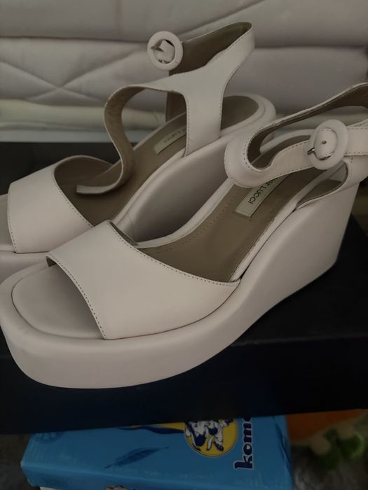 Туфли арзан бағада