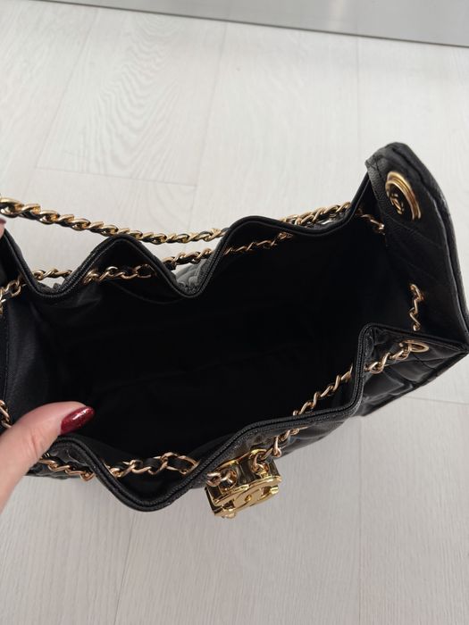 Кожена чанта  CHANEL 25