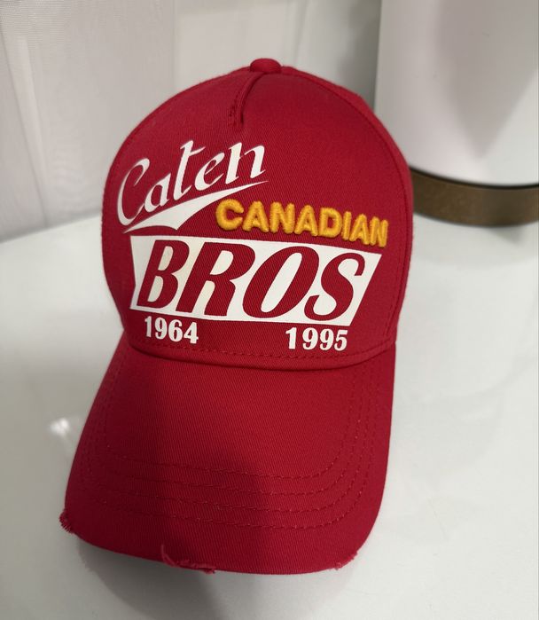 Шапка Dsquared2