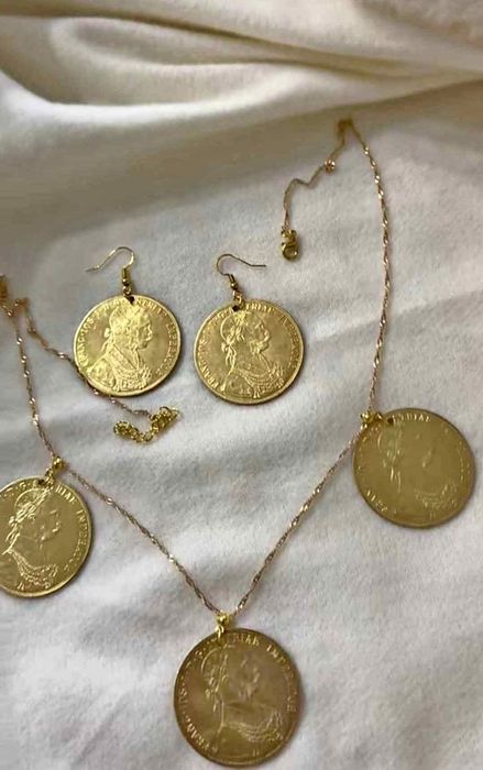 Monede placate cu aur de 24k