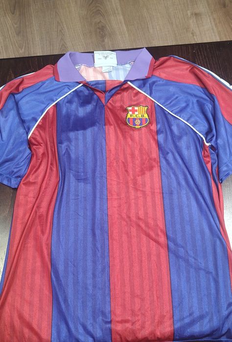 Уникална ретро футболна тениска Barcelona 1992-1994 Home – Laudrup #9