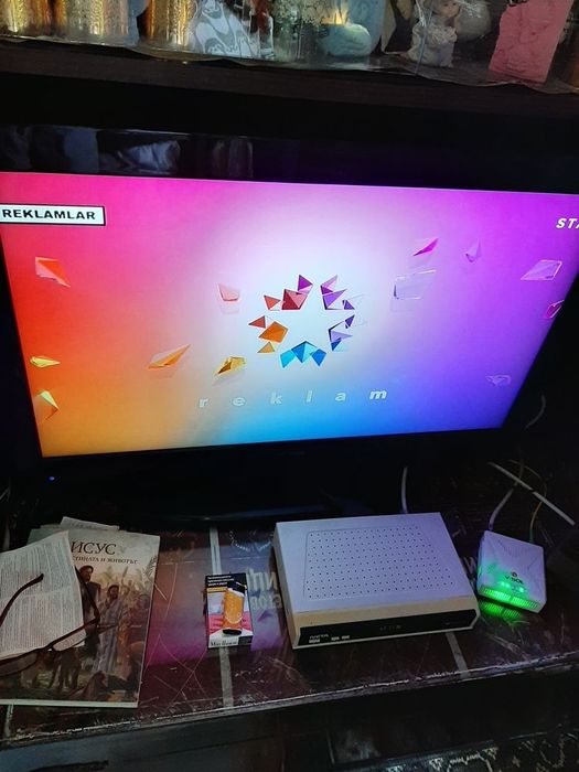 Телевизор Hitachi 32 инча