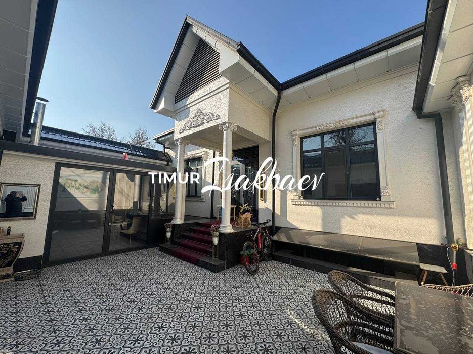 Продам ЕвроДом Центр Луначарского 2,3 сотки