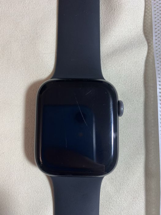 Продаю Apple Watch Series 5 44 мм