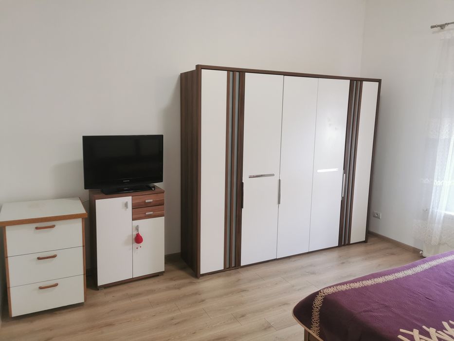 Apartament de închiriat – Zonă Centrală