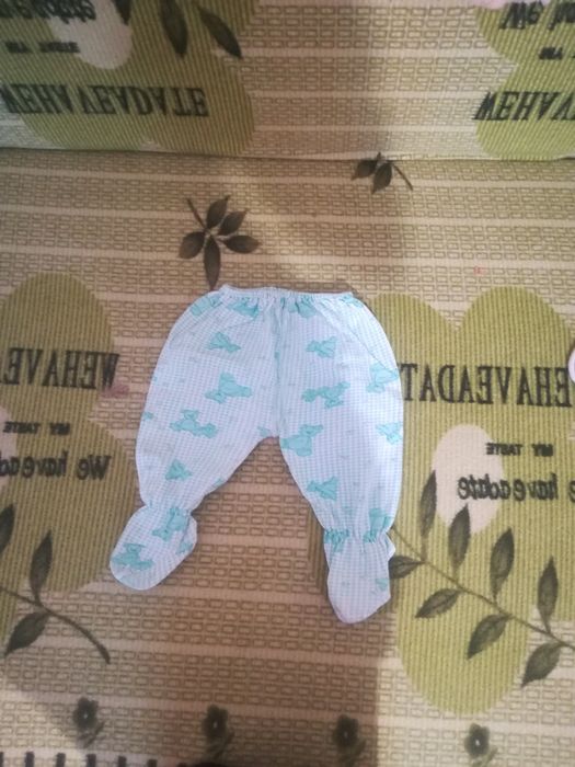 Продам детские вещи