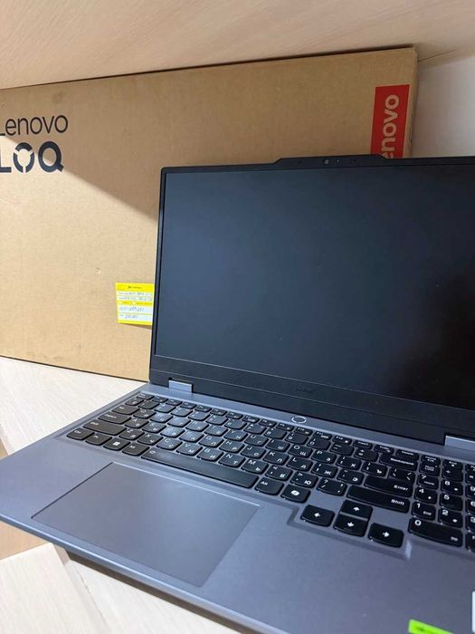 Ноутбук LENOVO Core i 5-12