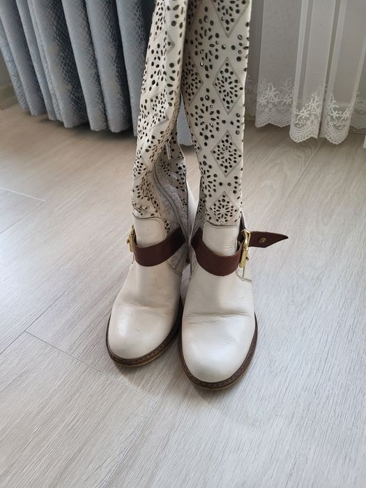 Дамски ботуши от естественна кожа