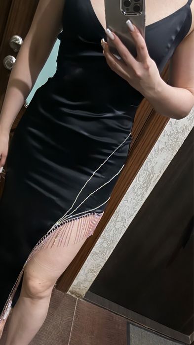 Вечерние платья в пол и коктельные