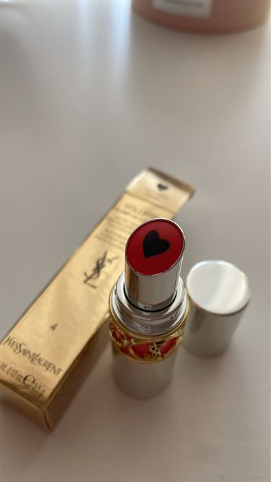 Лот от козметика