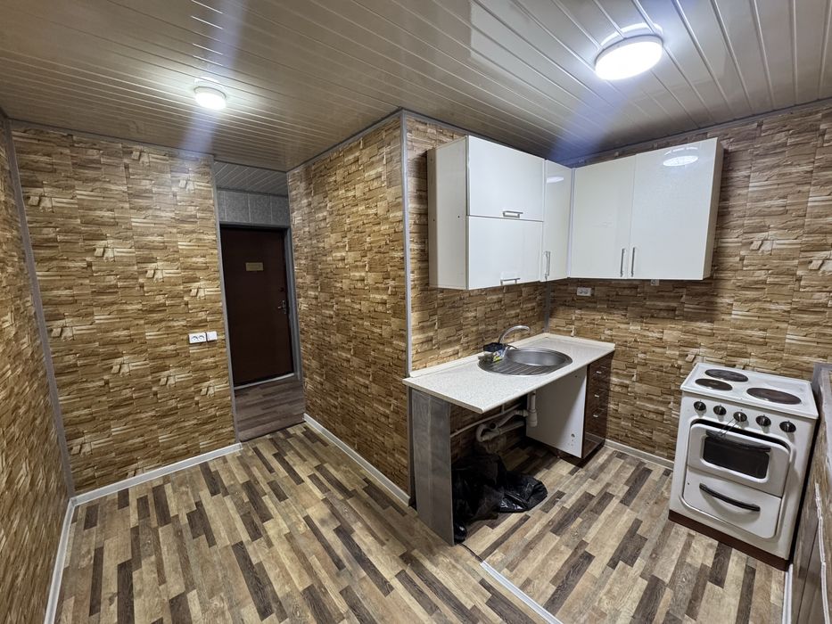 Продаю 2-КОМ квартиру Спутник-9