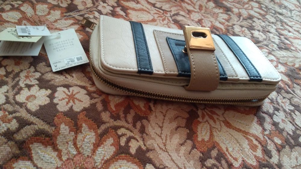 Дамско портмоне