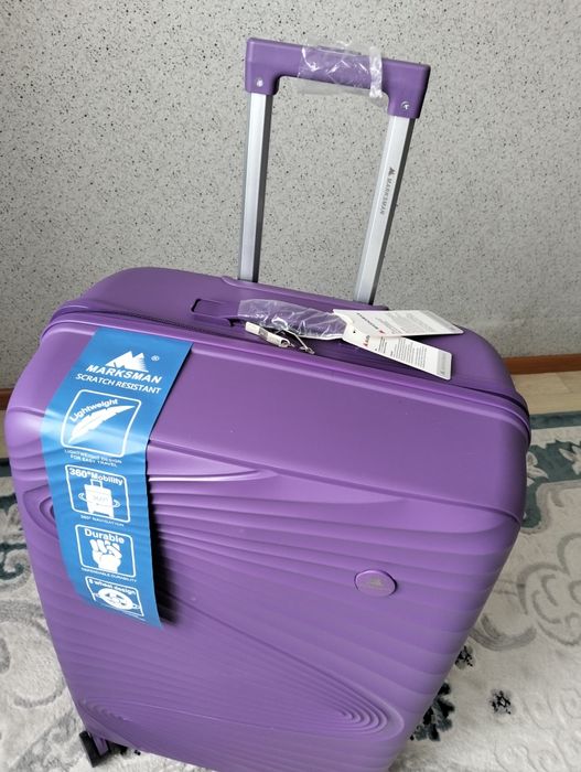 Продается новый большой чемодан