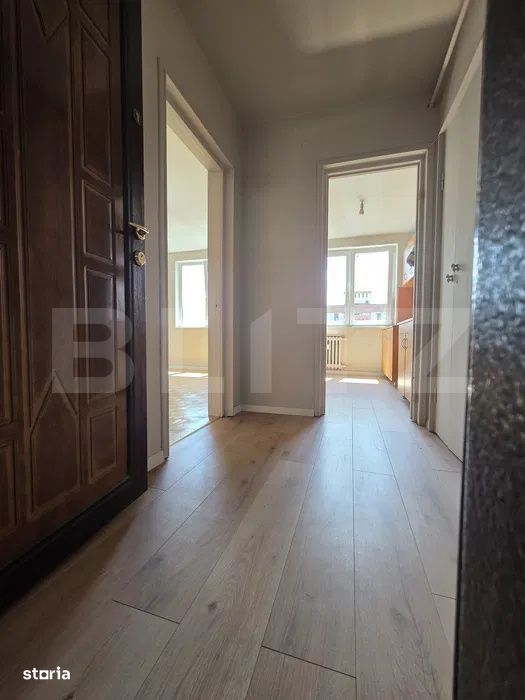 Apartament 2 camere, etaj intermediar, zona centrala, lift nou — fotografia 3
