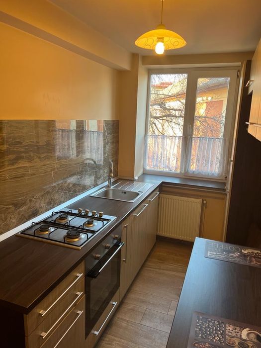Proprietar, închiriez apartament central 2 camere