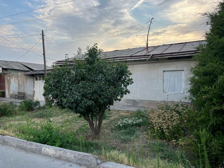 Yer sotiladi Oxunboboyevda