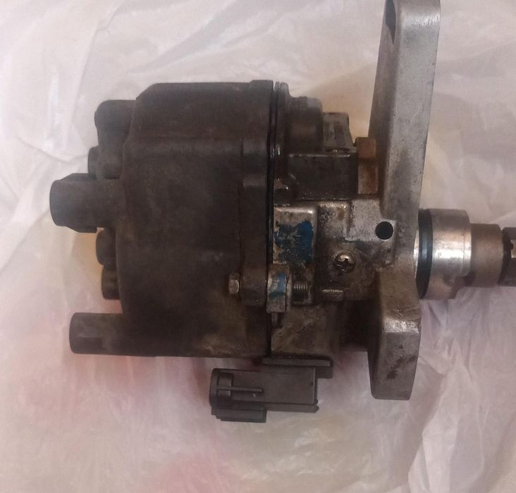 Продам генератор тайота 10