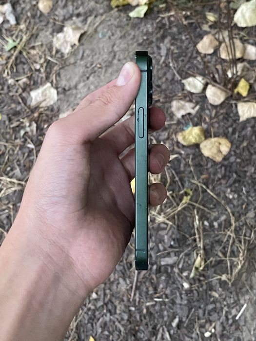 Продам IPhone 13 mini