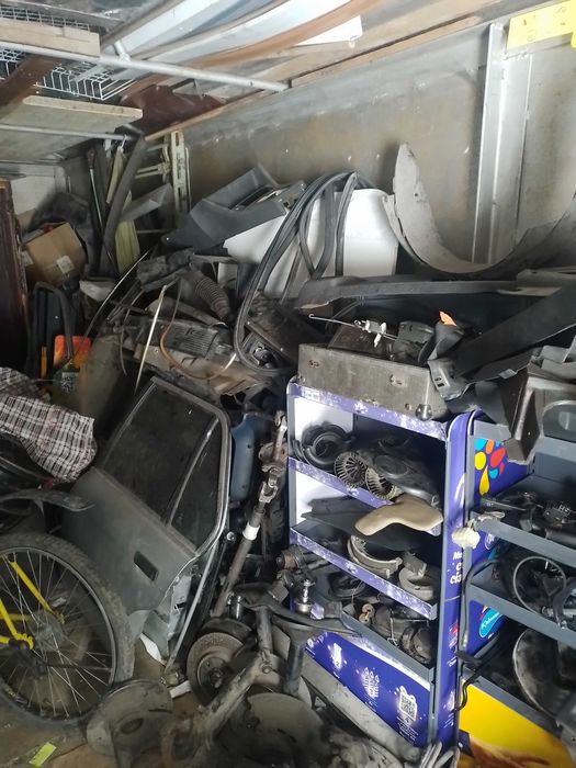 Bmw e30 запчасти продам