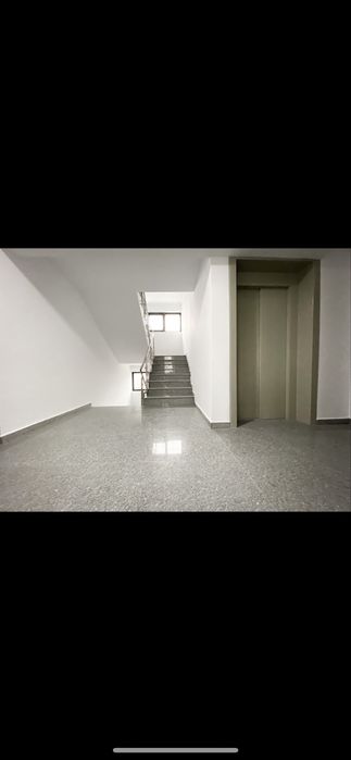 Apartament 3 camere fond NOU 103 mp