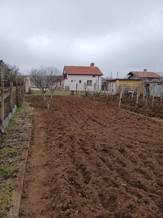 Продавам парцел без посредник