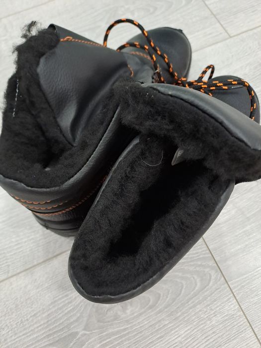 Продам спец.обувь