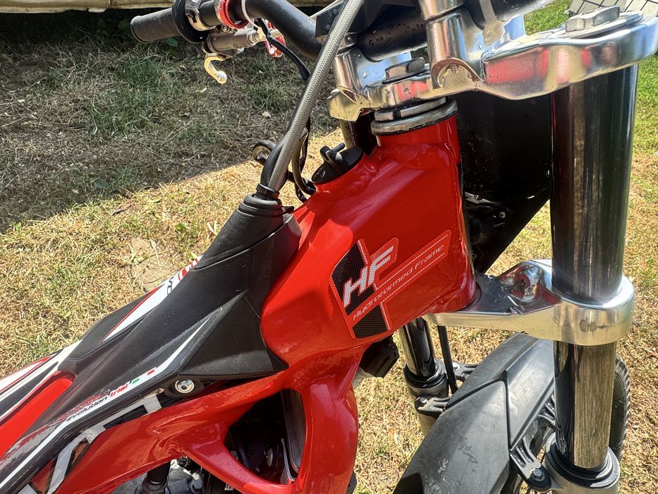 Vând Beta Evo 300 2T (2020) –  Stare Excelentă / Anvelope Aproape Noi schimb si cu auto