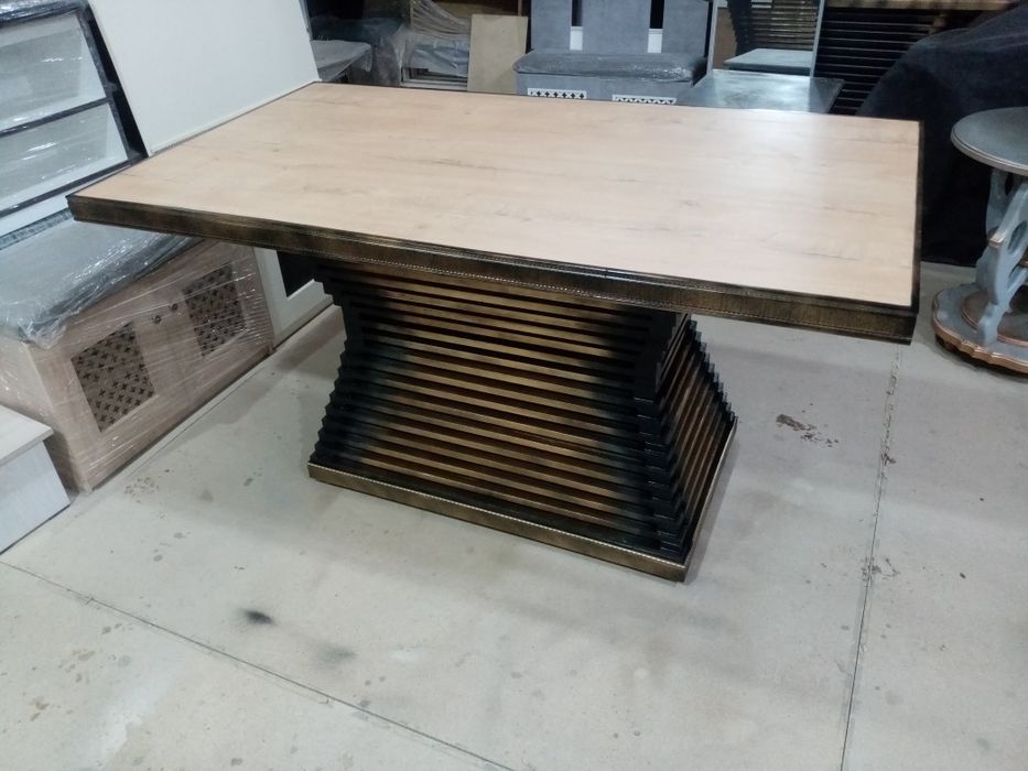 Продам новый стол!