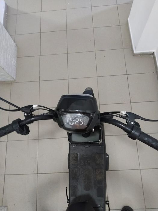 Электроскутер...