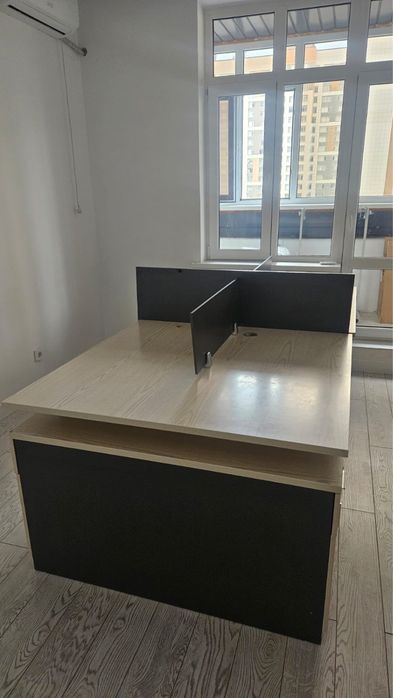 Офисный стол для 4 человек