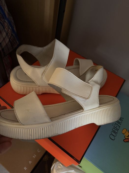 Продам летние босоножки