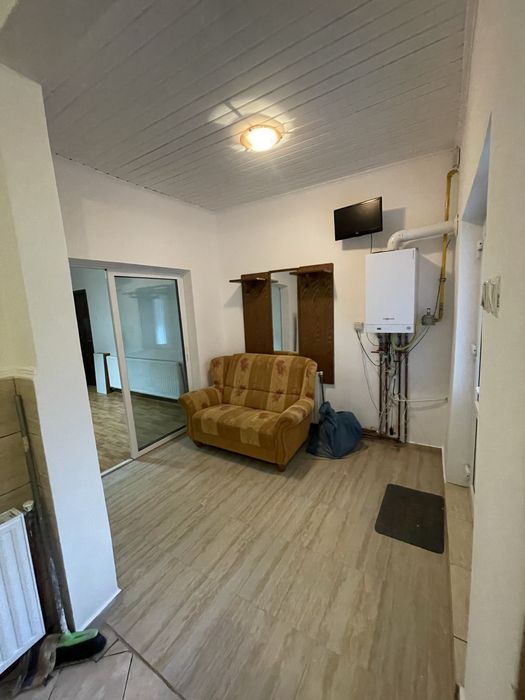 Vând imobil situat pe str. Tudor Vladimirescu