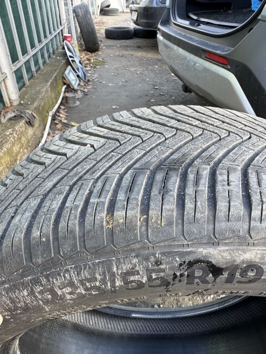 Continental AllSeasonContact 235 55 R19 105W XL