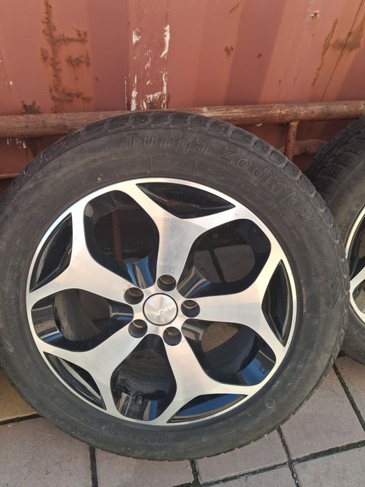 Продаю диски с летней резиной!