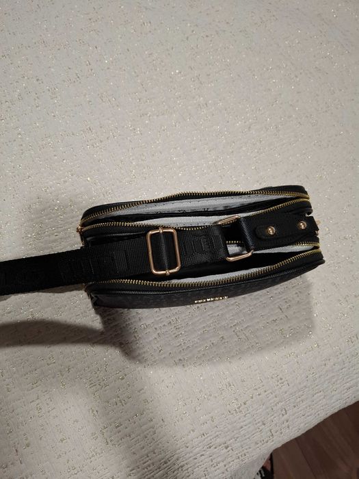 Дамска кожена чанта и портфейл