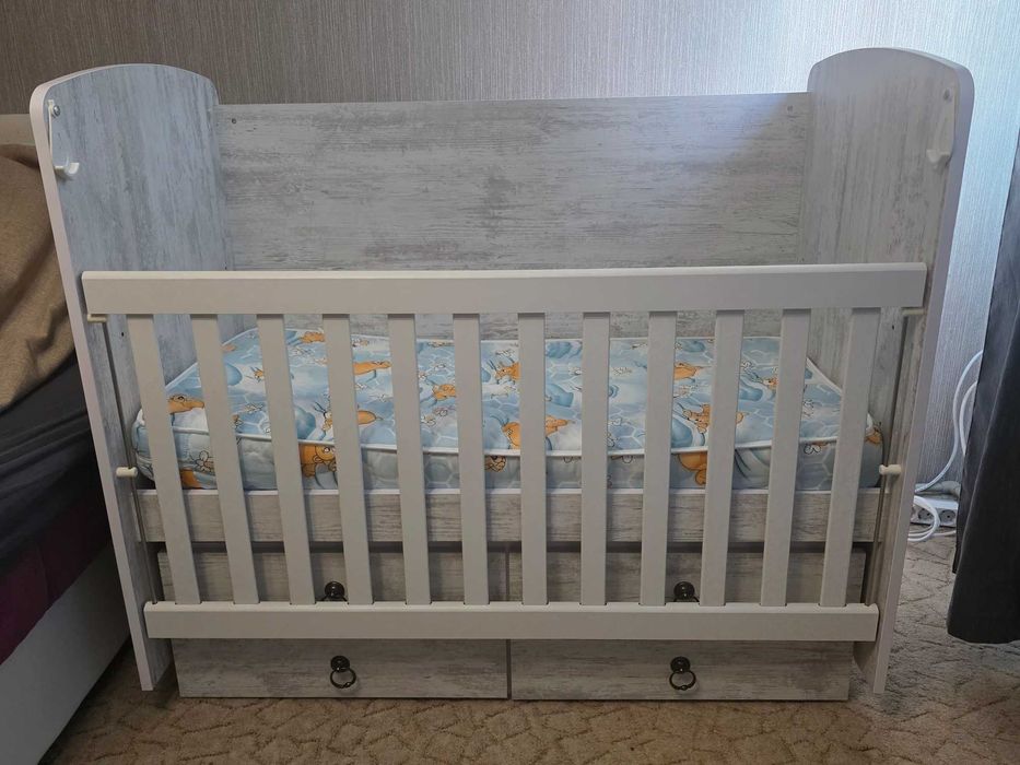 Продавам детска кошара Деси