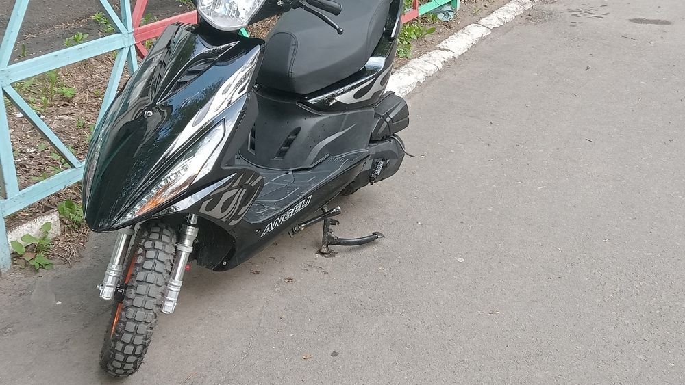 Продам скутер 125
