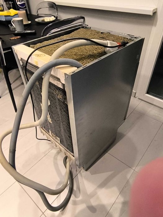 Съдомиялна Whirlpool