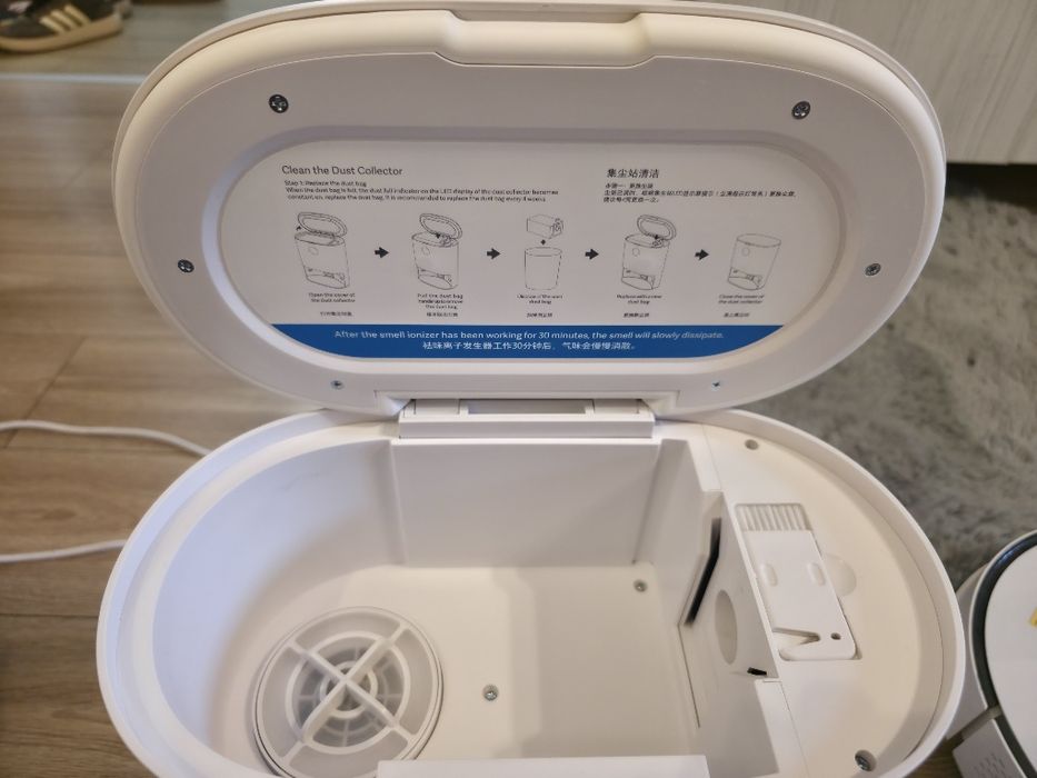 Robot aspirator Roidmi Eve Plus cu stație de auto-golire – mop nefuncțional
