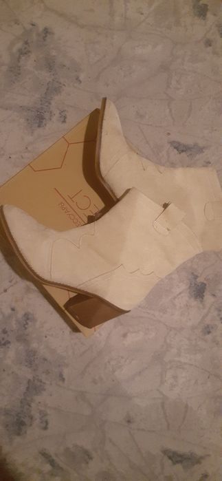 Женская обувь 39 размер