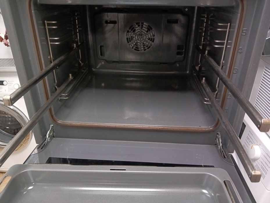 Като нова печка за вграждане Сименс Siemens с две години гаранция!