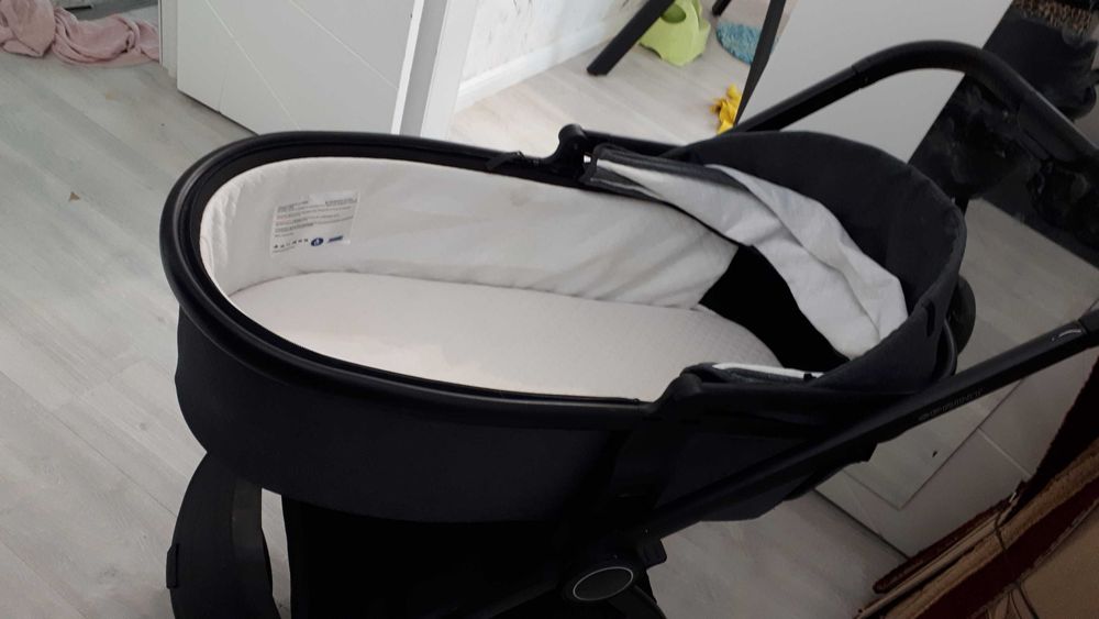 Продам коляску sprint